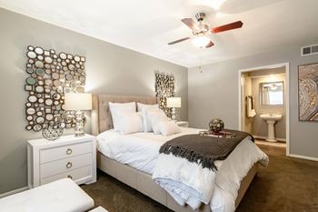 Bedroom with ceiling fan